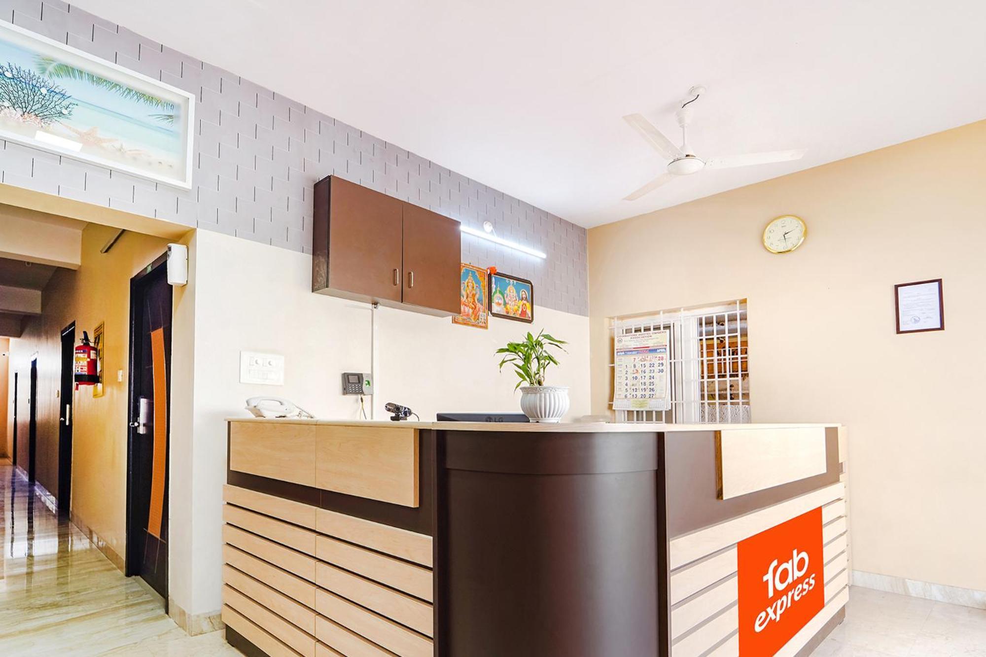 Fabexpress Uv Residency - 700M From Coimbatore International Airport Irugur Eksteriør bilde