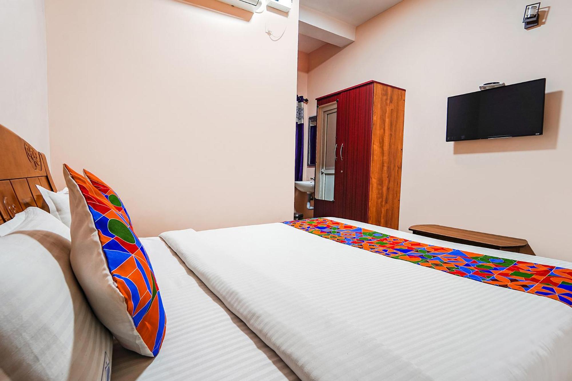 Fabexpress Uv Residency - 700M From Coimbatore International Airport Irugur Eksteriør bilde
