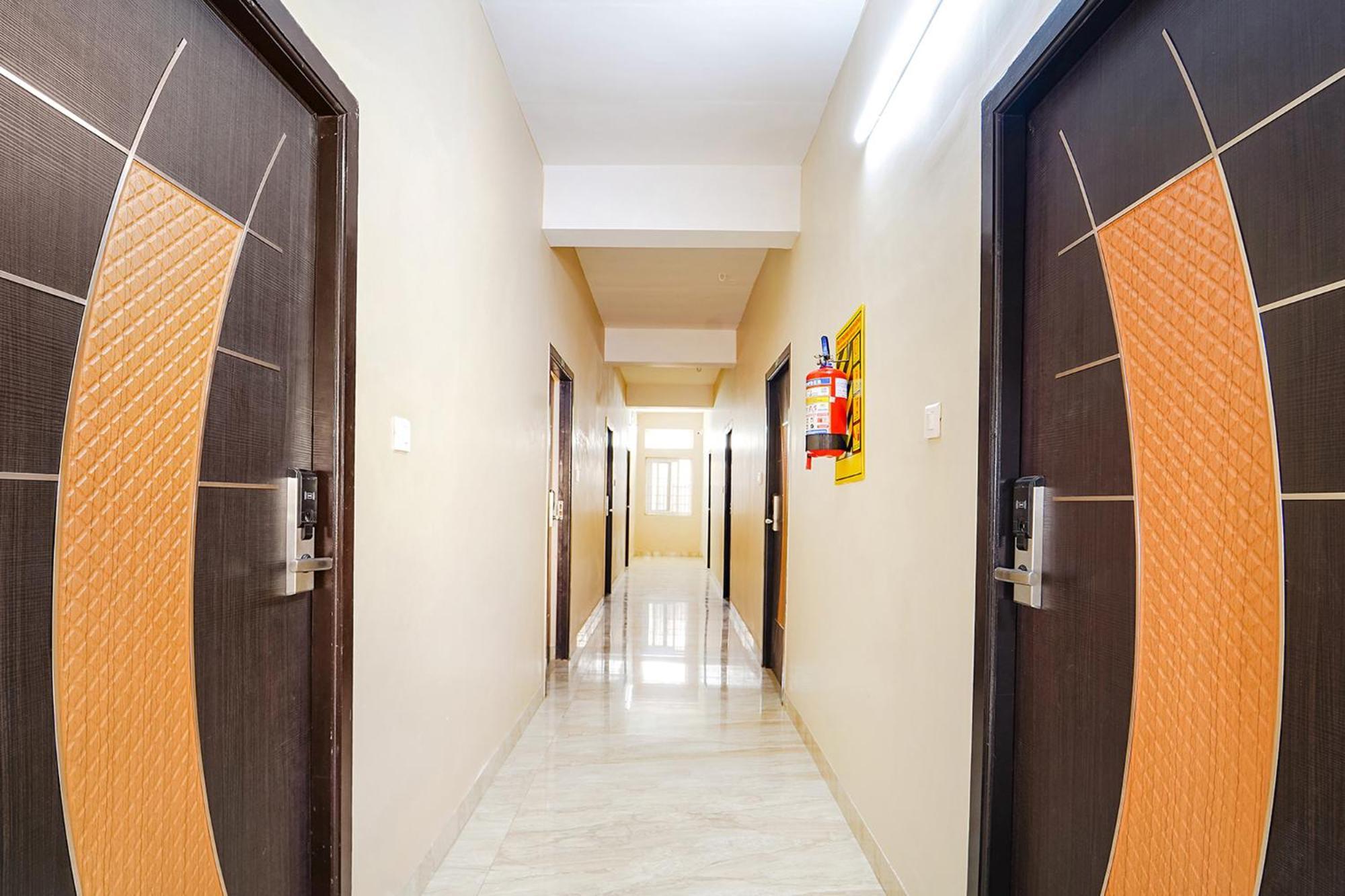 Fabexpress Uv Residency - 700M From Coimbatore International Airport Irugur Eksteriør bilde